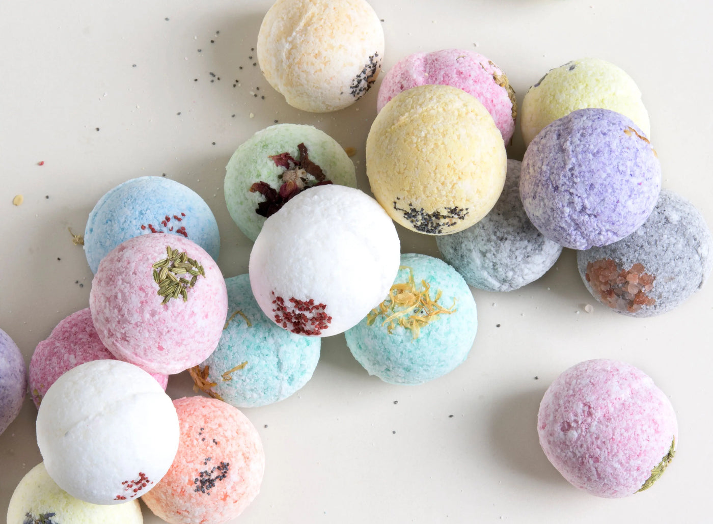 11 Bath Bombs Gift Box +  one Free Bomb to make 12 !! Lizush