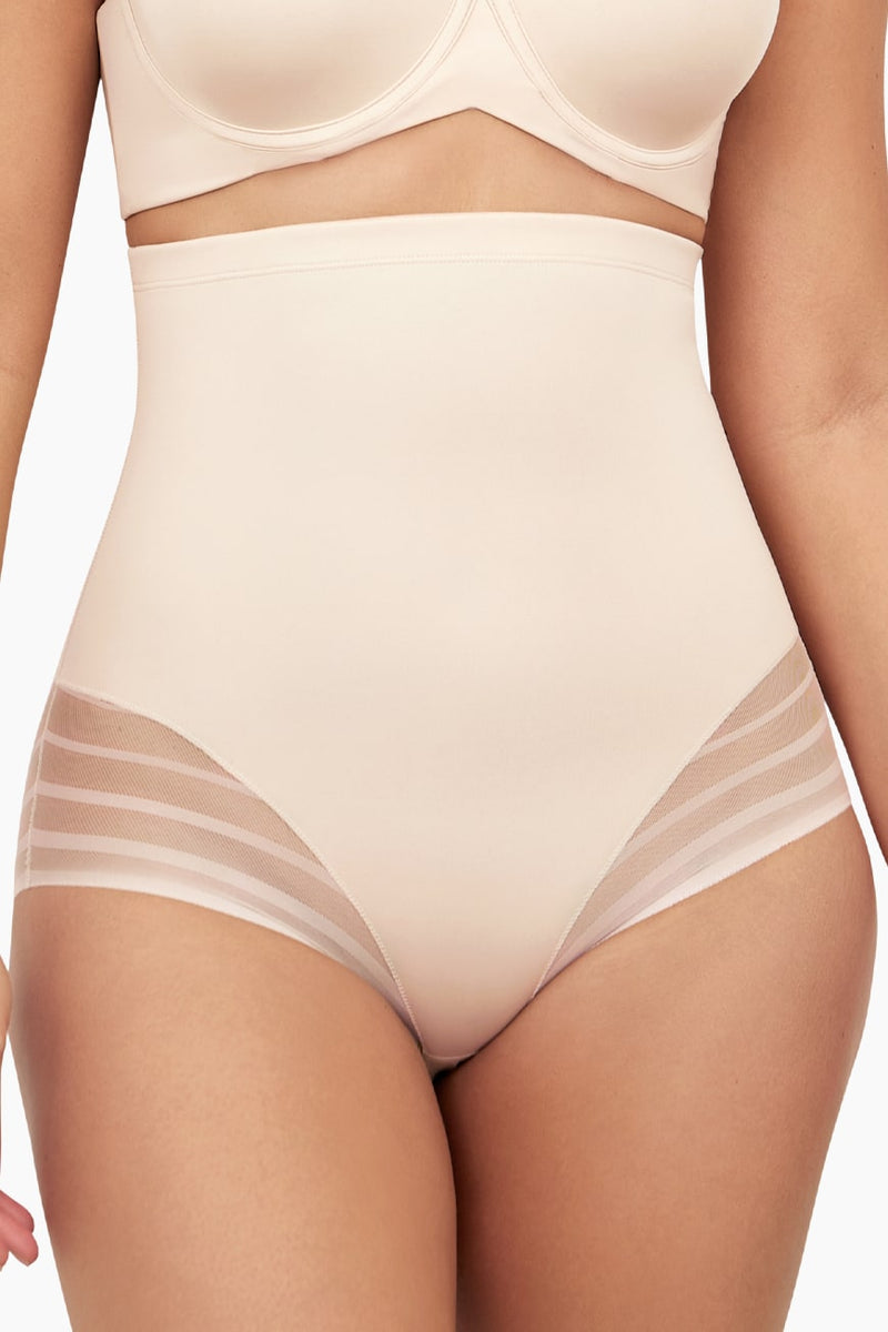 High Waist Women's Briefs Flawless in light blush by Curveez, featuring moderate compression and mesh paneling for tummy control and shaping.
