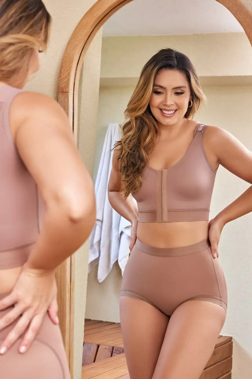 CURVEEZ Post-Surgery Front Closure Wireless Bra, Compression Shapewear Top  with Wide Straps for Breast Augmentation Recovery : Buy Online at Best